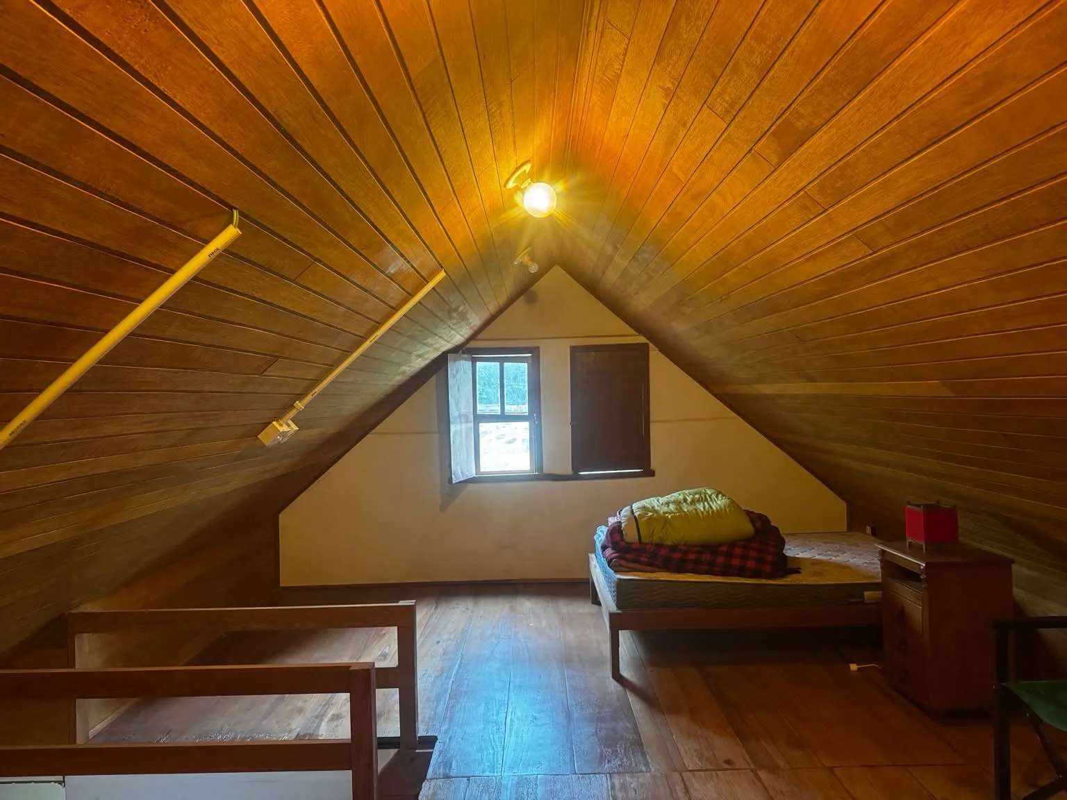 Antes — Quarto Mezanino